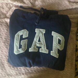 Navy GAP Sweatshirt